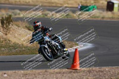 media/Apr-19-2025-AHRMA (Sat) [[3d98ca3309]]/Race/Group 8/Turn 4/